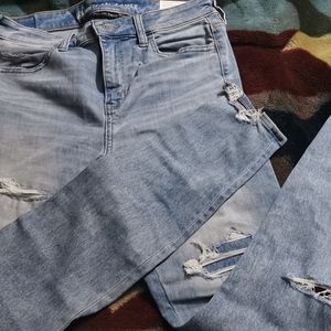 NWT American Eagle distressed jeans